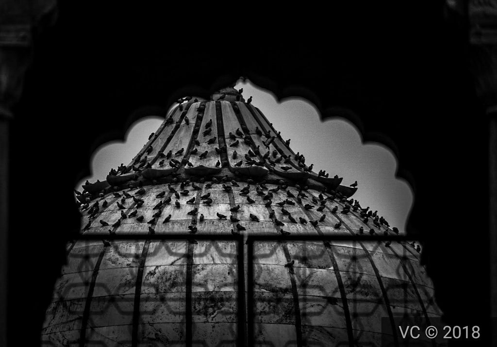 Unisex Oversized Tee - Captured in Reality, Reimagined in Ink